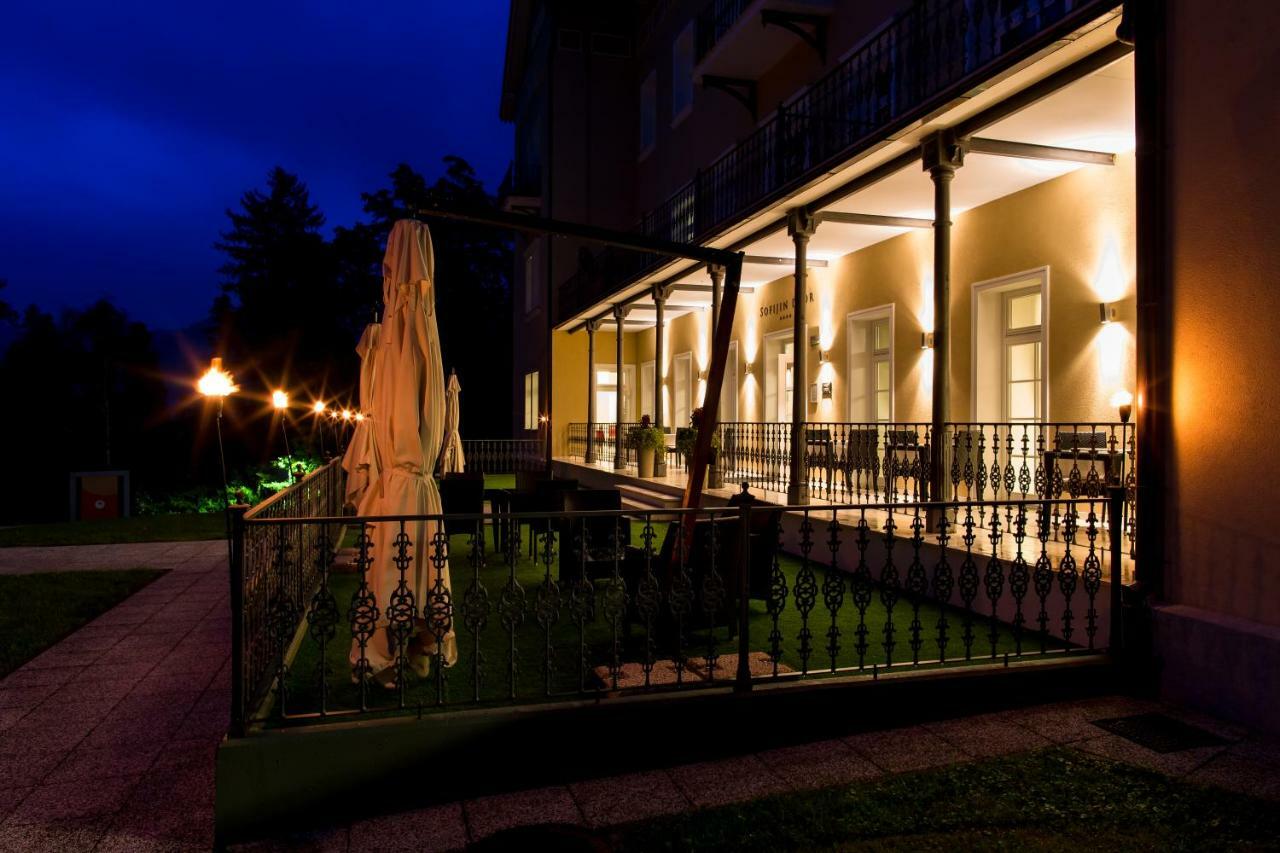 Rimske Terme Resort - Hotel Zdraviliski Dvor Rimske Toplice Exterior foto